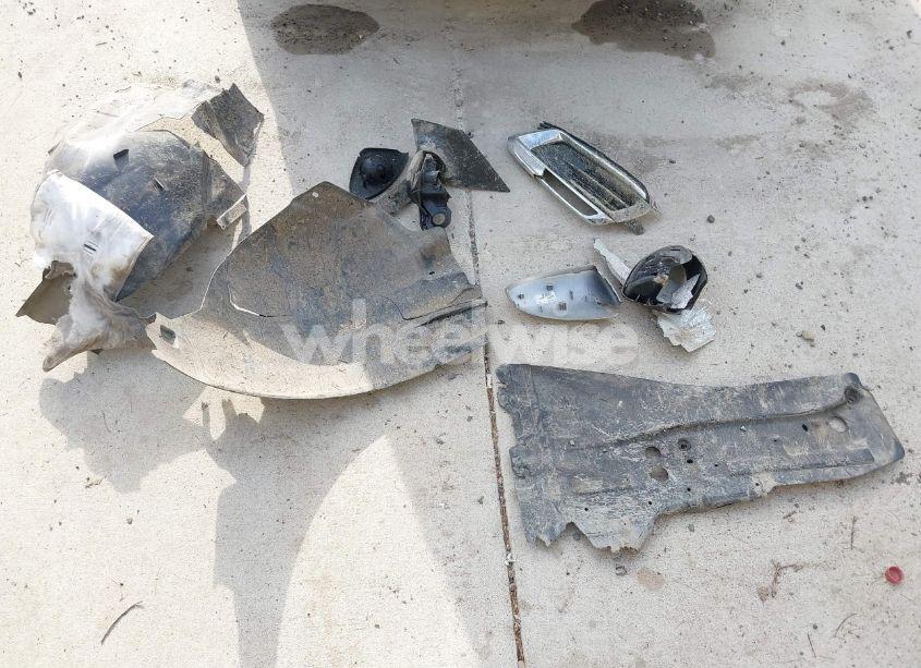 Photo 12 of 2015 Chevrolet Cruze 1LT AUTO (VIN 1G1PC5SB9F7210252)