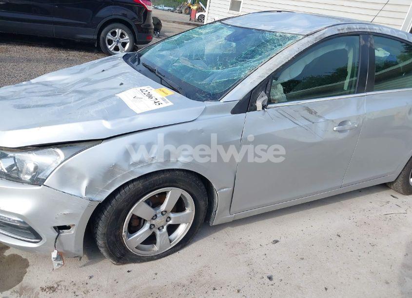 Photo 13 of 2015 Chevrolet Cruze 1LT AUTO (VIN 1G1PC5SB9F7210252)