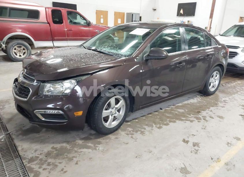 Photo 2 of 2015 Chevrolet Cruze 1LT AUTO (VIN 1G1PC5SB9F7230663)