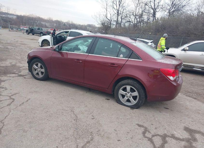 Photo 3 of 2015 Chevrolet Cruze 1LT AUTO (VIN 1G1PC5SB9F7230730)
