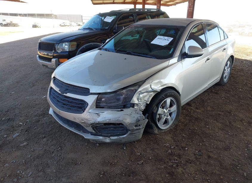 Photo 4 of 2015 Chevrolet Cruze 1LT AUTO (VIN 1G1PC5SB9F7248273)