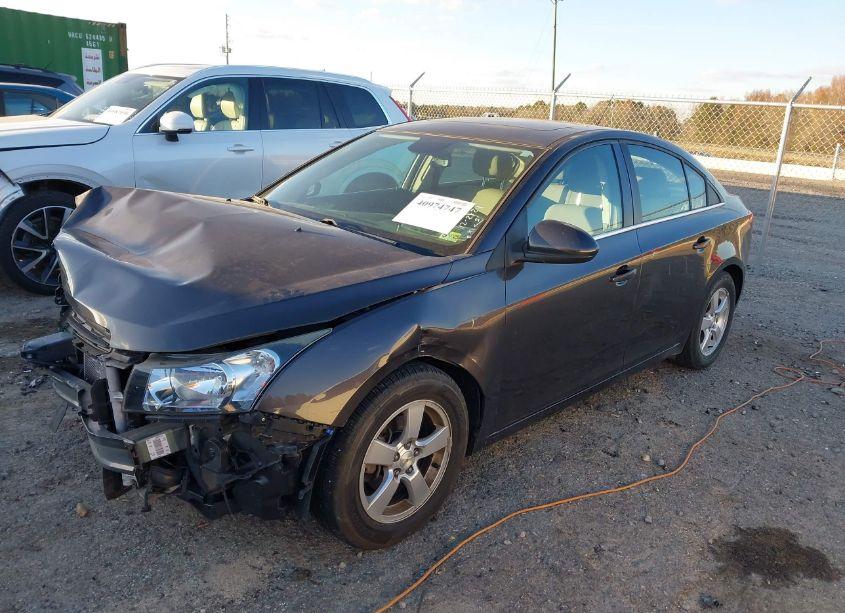 Photo 2 of 2015 Chevrolet Cruze 1LT AUTO (VIN 1G1PC5SB9F7262710)