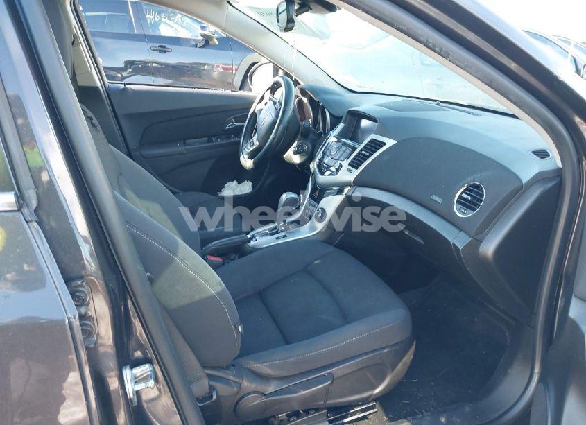 Photo 5 of 2015 Chevrolet Cruze 1LT AUTO (VIN 1G1PC5SB9F7269124)