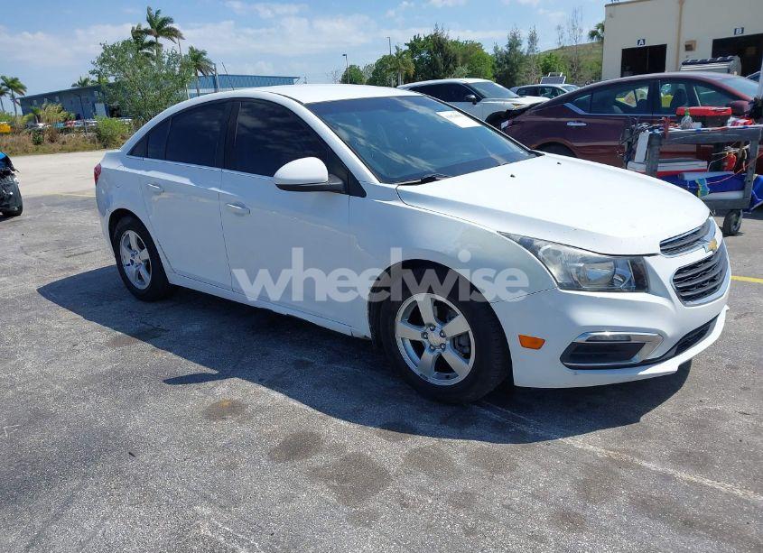 2015 Chevrolet Cruze 1LT AUTO (VIN 1G1PC5SB9F7275702) main photo