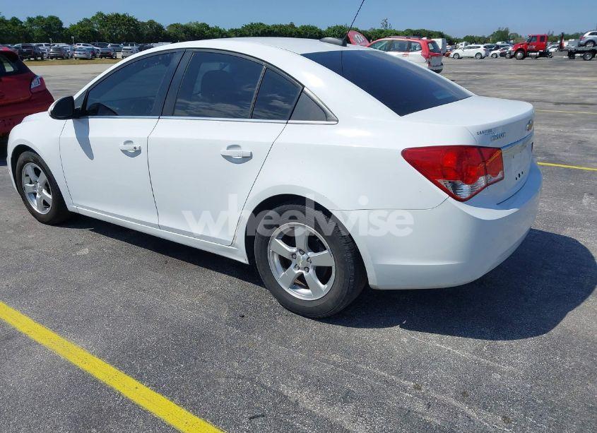 Photo 3 of 2015 Chevrolet Cruze 1LT AUTO (VIN 1G1PC5SB9F7275702)