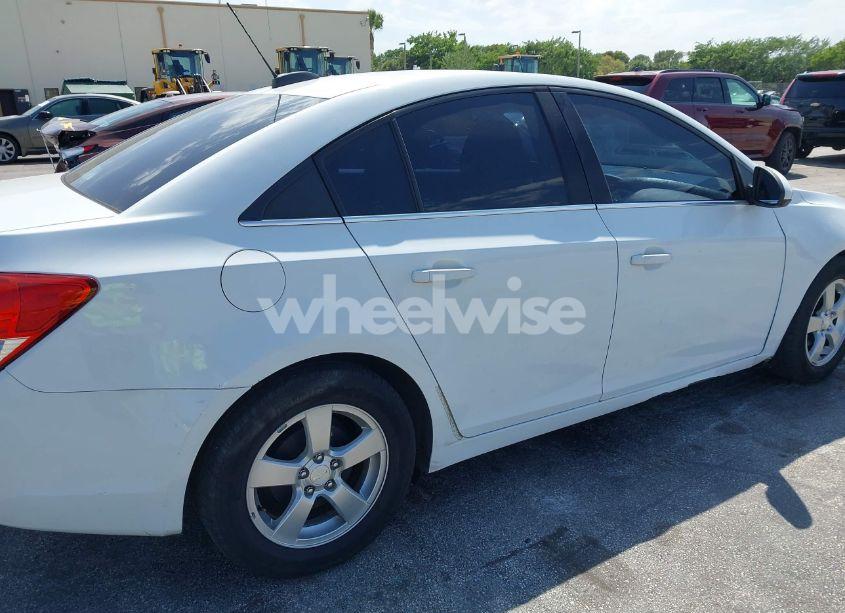 Photo 6 of 2015 Chevrolet Cruze 1LT AUTO (VIN 1G1PC5SB9F7275702)
