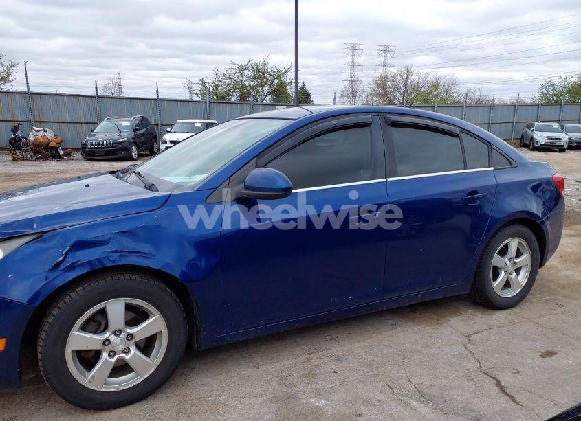 Photo 16 of 2013 Chevrolet Cruze LT (VIN 1G1PC5SBXD7153007)