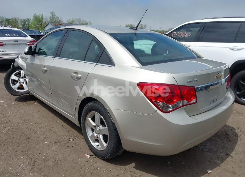 Photo 3 of 2013 Chevrolet Cruze 1LT AUTO (VIN 1G1PC5SBXD7160734)
