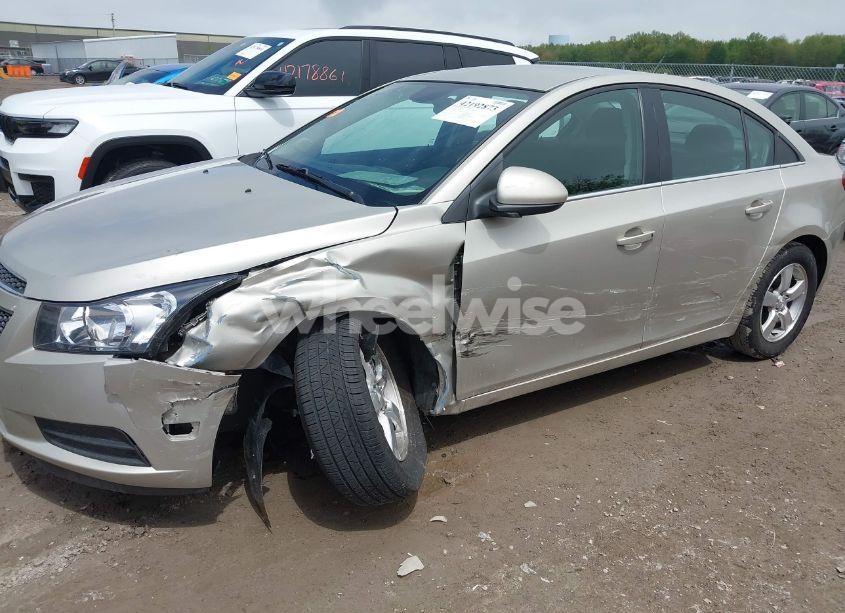 Photo 6 of 2013 Chevrolet Cruze 1LT AUTO (VIN 1G1PC5SBXD7160734)