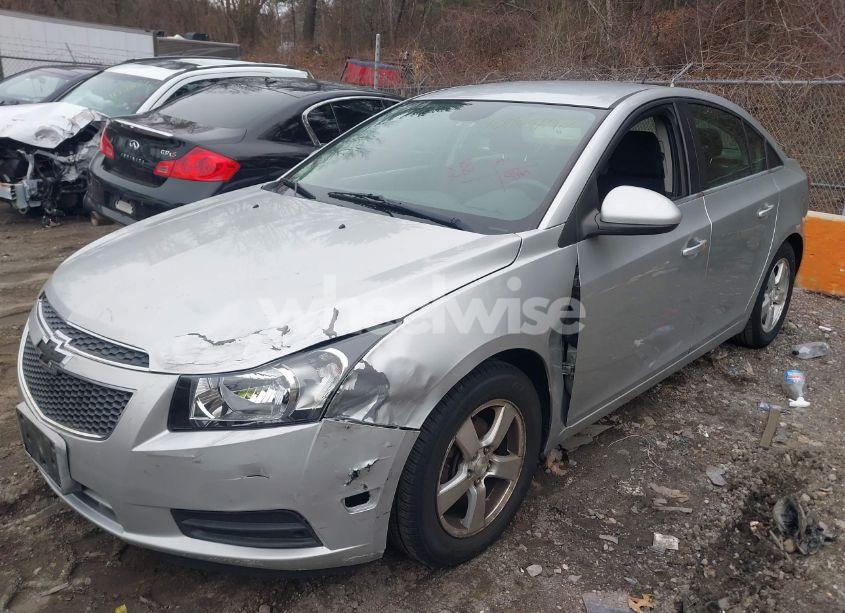 Photo 2 of 2013 Chevrolet Cruze 1LT AUTO (VIN 1G1PC5SBXD7160894)