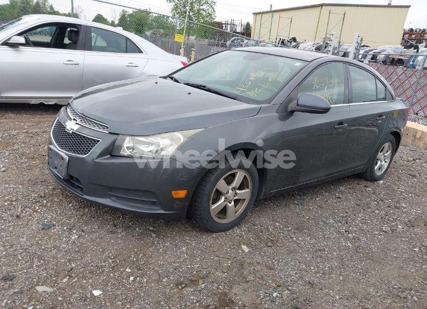 Photo 2 of 2013 Chevrolet Cruze 1LT AUTO (VIN 1G1PC5SBXD7162404)