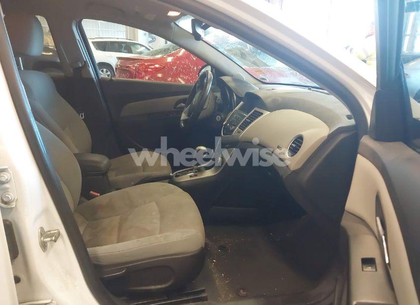 Photo 5 of 2013 Chevrolet Cruze 1LT AUTO (VIN 1G1PC5SBXD7164430)