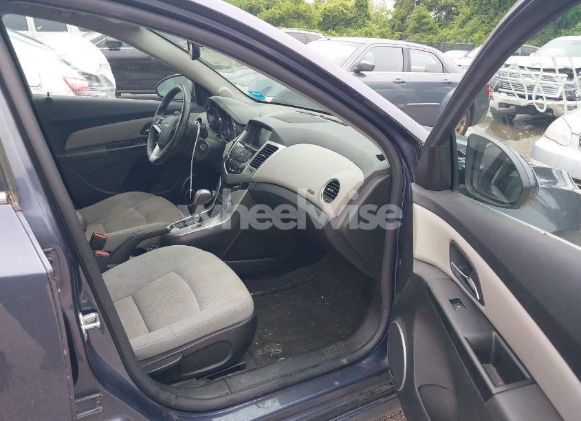 Photo 5 of 2013 Chevrolet Cruze 1LT AUTO (VIN 1G1PC5SBXD7213951)