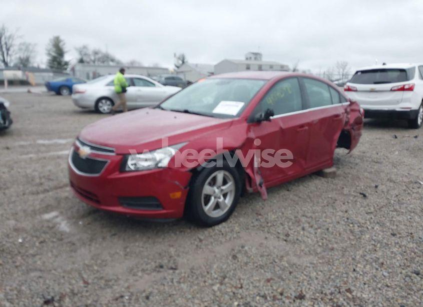 Photo 2 of 2013 Chevrolet Cruze 1LT AUTO (VIN 1G1PC5SBXD7250336)