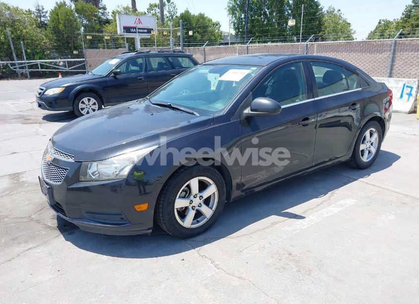 Photo 2 of 2013 Chevrolet Cruze 1LT AUTO (VIN 1G1PC5SBXD7315900)