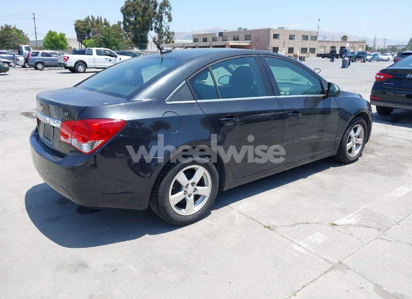 Photo 4 of 2013 Chevrolet Cruze 1LT AUTO (VIN 1G1PC5SBXD7315900)