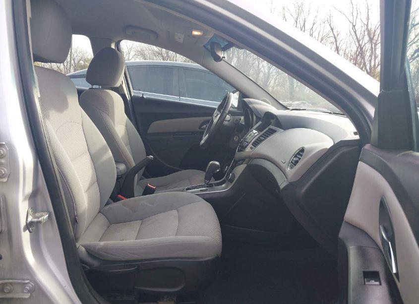 Photo 5 of 2014 Chevrolet Cruze 1LT AUTO (VIN 1G1PC5SBXE7156202)