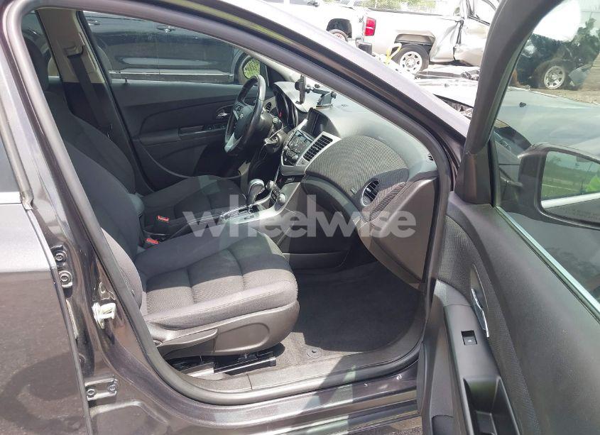 Photo 5 of 2014 Chevrolet Cruze 1LT AUTO (VIN 1G1PC5SBXE7178264)