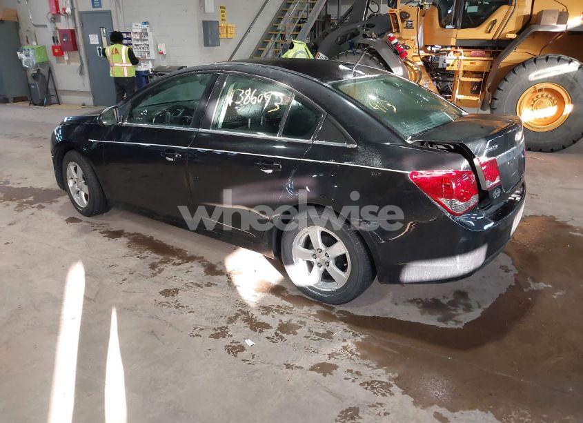 Photo 3 of 2014 Chevrolet Cruze 1LT AUTO (VIN 1G1PC5SBXE7212865)