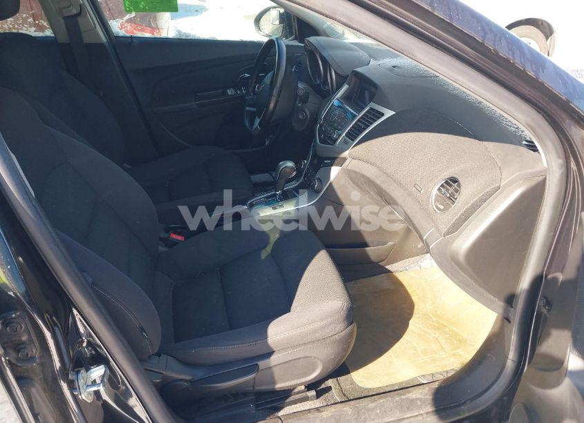 Photo 5 of 2014 Chevrolet Cruze 1LT AUTO (VIN 1G1PC5SBXE7238124)