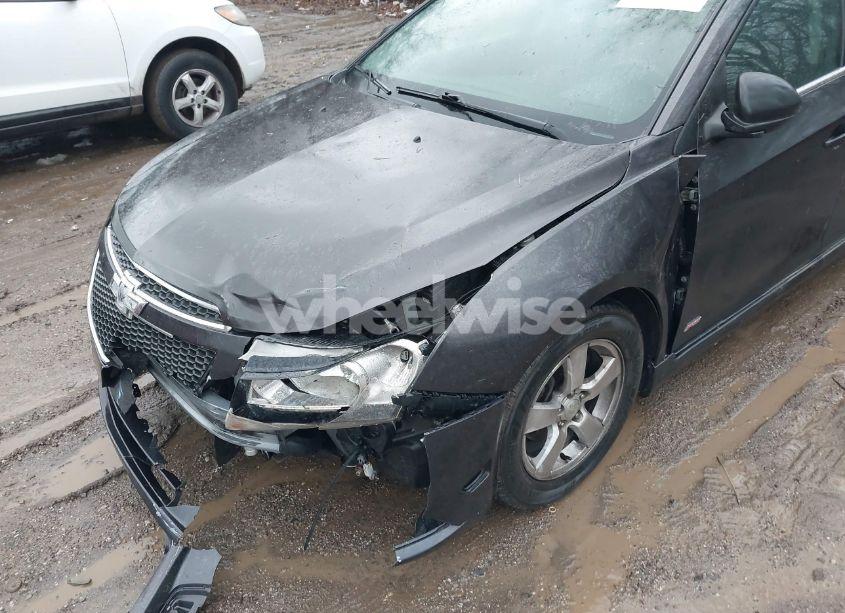 Photo 6 of 2014 Chevrolet Cruze 1LT AUTO (VIN 1G1PC5SBXE7278493)
