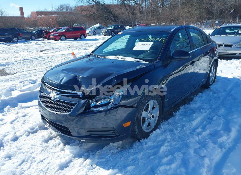 Photo 2 of 2014 Chevrolet Cruze 1LT AUTO (VIN 1G1PC5SBXE7308639)