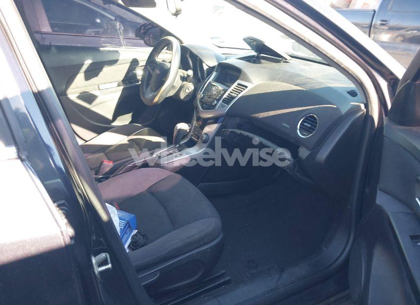 Photo 5 of 2014 Chevrolet Cruze 1LT AUTO (VIN 1G1PC5SBXE7335727)