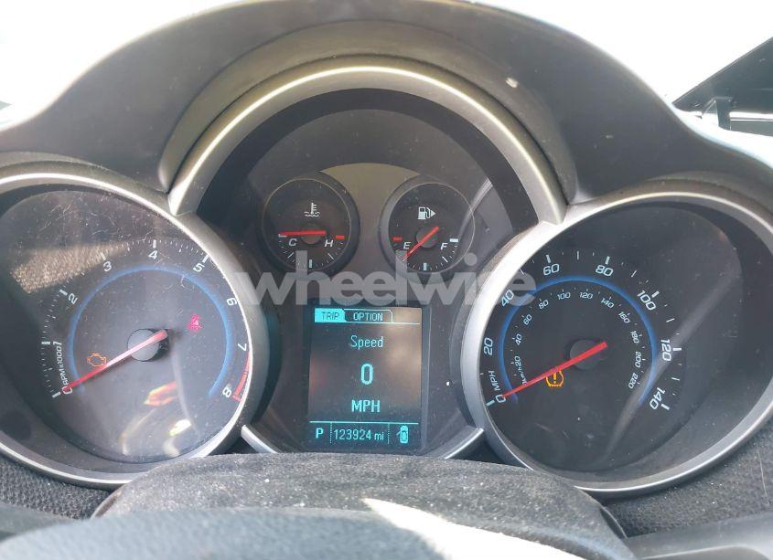 Photo 7 of 2014 Chevrolet Cruze 1LT AUTO (VIN 1G1PC5SBXE7335727)