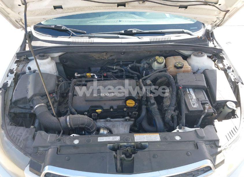 Photo 10 of 2014 Chevrolet Cruze 1LT AUTO (VIN 1G1PC5SBXE7340412)