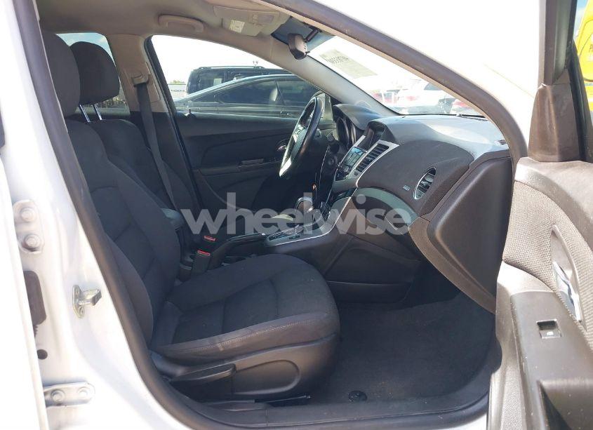 Photo 5 of 2014 Chevrolet Cruze 1LT AUTO (VIN 1G1PC5SBXE7340412)