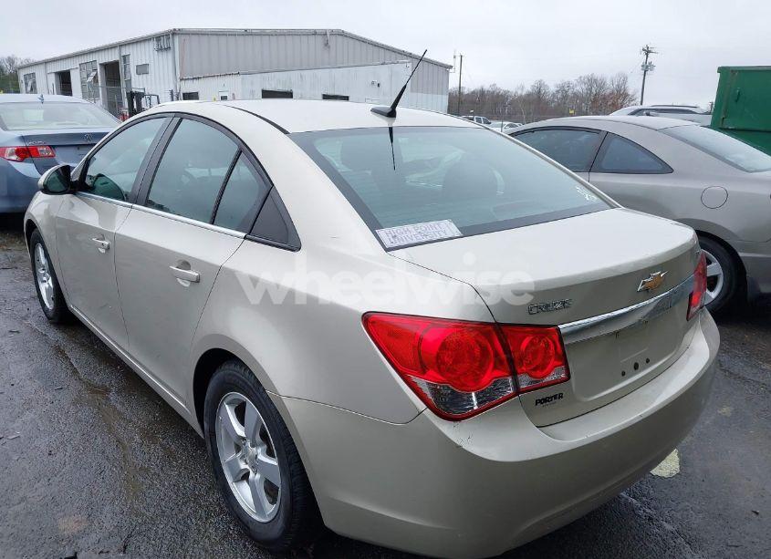 Photo 3 of 2014 Chevrolet Cruze 1LT AUTO (VIN 1G1PC5SBXE7361745)
