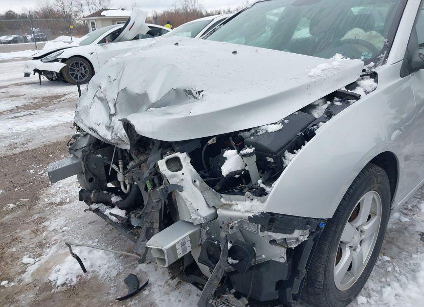 Photo 18 of 2014 Chevrolet Cruze 1LT AUTO (VIN 1G1PC5SBXE7410443)