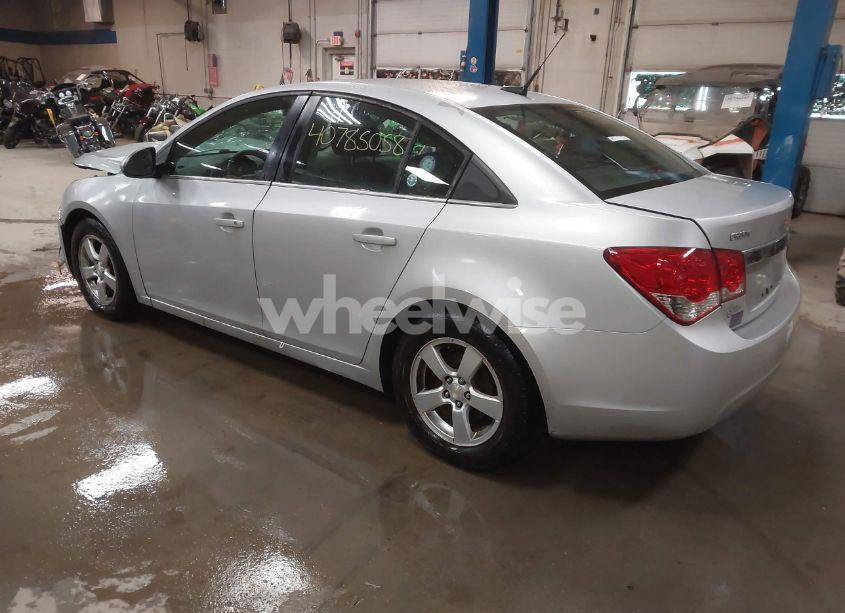 Photo 3 of 2014 Chevrolet Cruze 1LT AUTO (VIN 1G1PC5SBXE7423869)