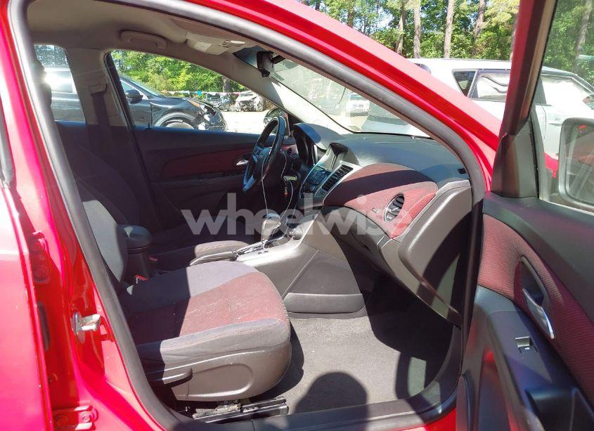 Photo 5 of 2014 Chevrolet Cruze 1LT AUTO (VIN 1G1PC5SBXE7433804)