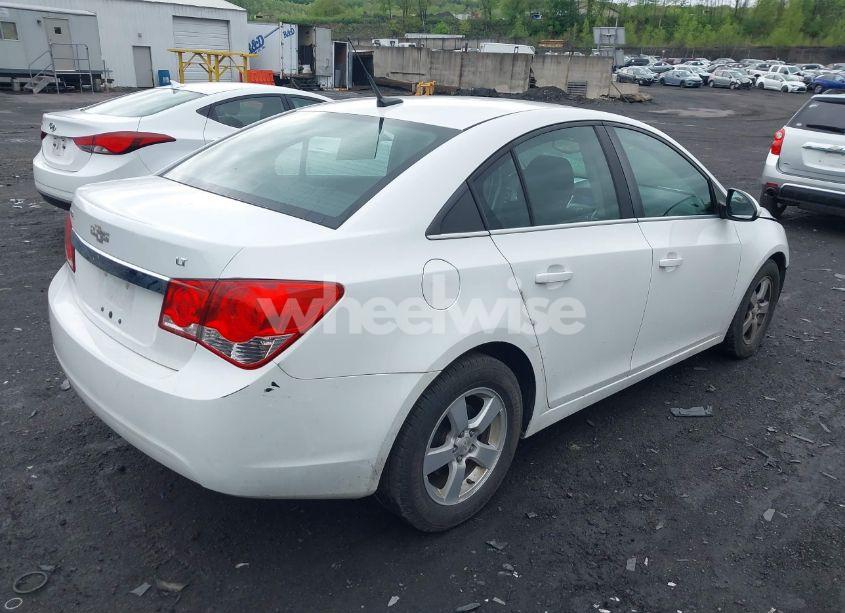 Photo 4 of 2014 Chevrolet Cruze 1LT AUTO (VIN 1G1PC5SBXE7435942)