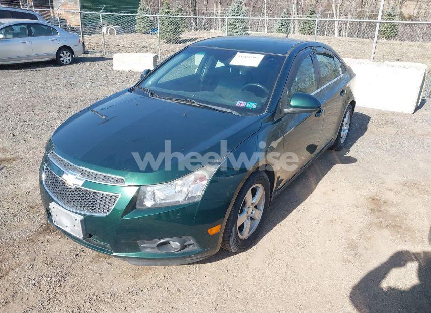 Photo 2 of 2014 Chevrolet Cruze 1LT AUTO (VIN 1G1PC5SBXE7435990)