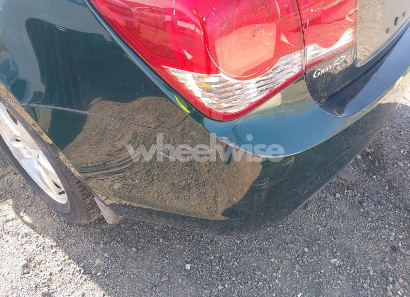 Photo 4 of 2014 Chevrolet Cruze 1LT AUTO (VIN 1G1PC5SBXE7435990)