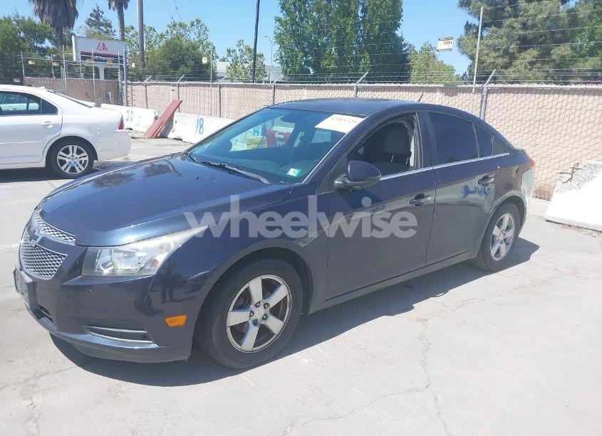 Photo 2 of 2014 Chevrolet Cruze 1LT AUTO (VIN 1G1PC5SBXE7436458)