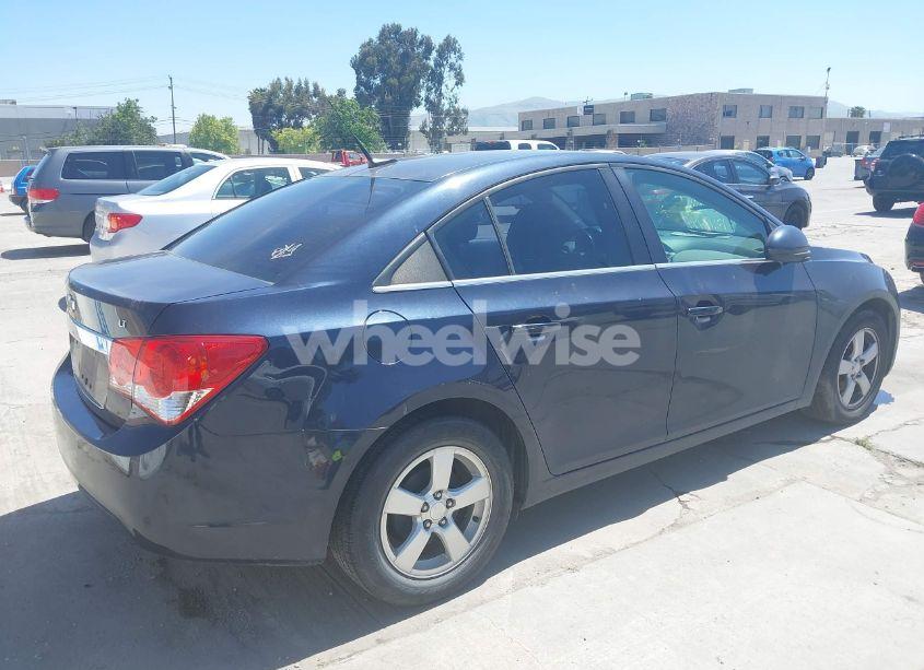 Photo 4 of 2014 Chevrolet Cruze 1LT AUTO (VIN 1G1PC5SBXE7436458)