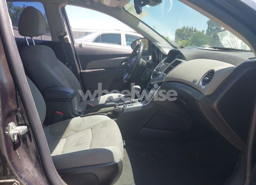 Photo 5 of 2014 Chevrolet Cruze 1LT AUTO (VIN 1G1PC5SBXE7436458)