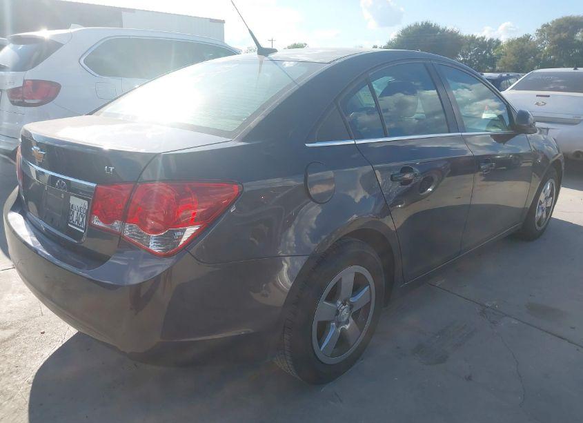 Photo 4 of 2014 Chevrolet Cruze 1LT AUTO (VIN 1G1PC5SBXE7457973)