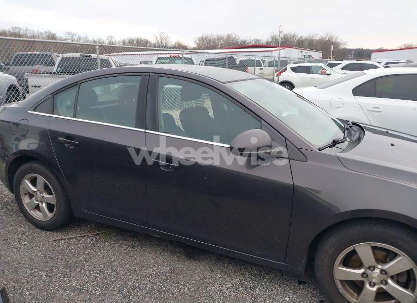 Photo 14 of 2015 Chevrolet Cruze 1LT AUTO (VIN 1G1PC5SBXF7158985)