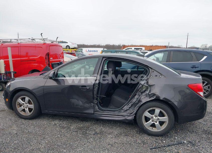 Photo 15 of 2015 Chevrolet Cruze 1LT AUTO (VIN 1G1PC5SBXF7158985)