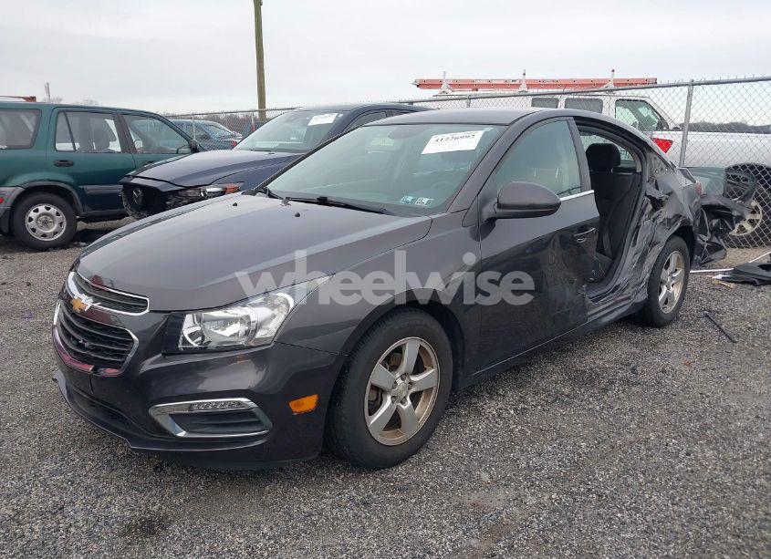 Photo 2 of 2015 Chevrolet Cruze 1LT AUTO (VIN 1G1PC5SBXF7158985)
