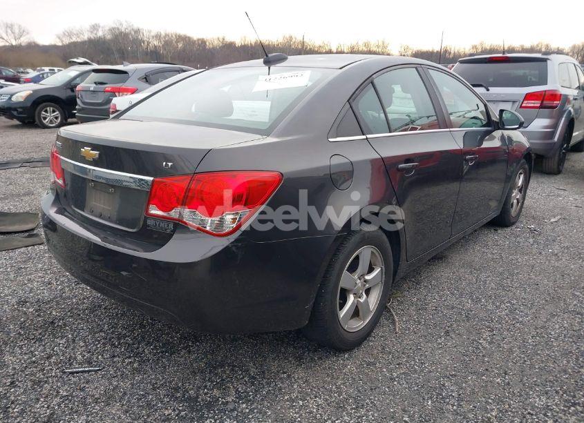 Photo 4 of 2015 Chevrolet Cruze 1LT AUTO (VIN 1G1PC5SBXF7158985)