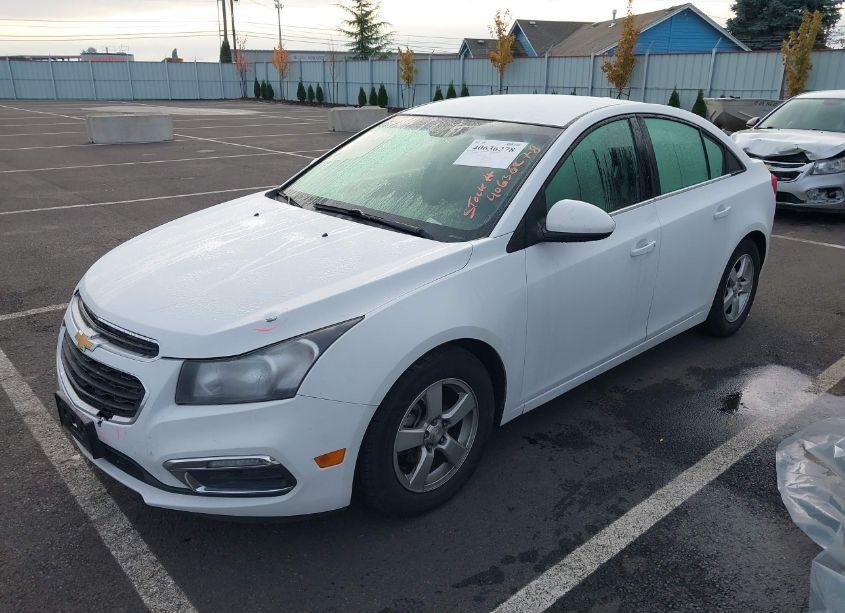 Photo 2 of 2015 Chevrolet Cruze 1LT AUTO (VIN 1G1PC5SBXF7179254)