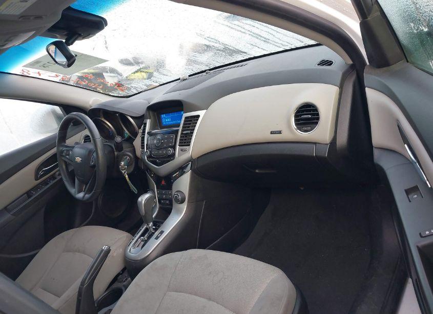 Photo 5 of 2015 Chevrolet Cruze 1LT AUTO (VIN 1G1PC5SBXF7179254)