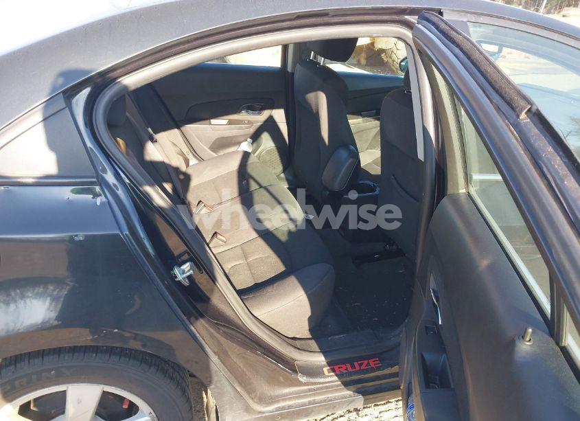 Photo 8 of 2015 Chevrolet Cruze 1LT AUTO (VIN 1G1PC5SBXF7190741)