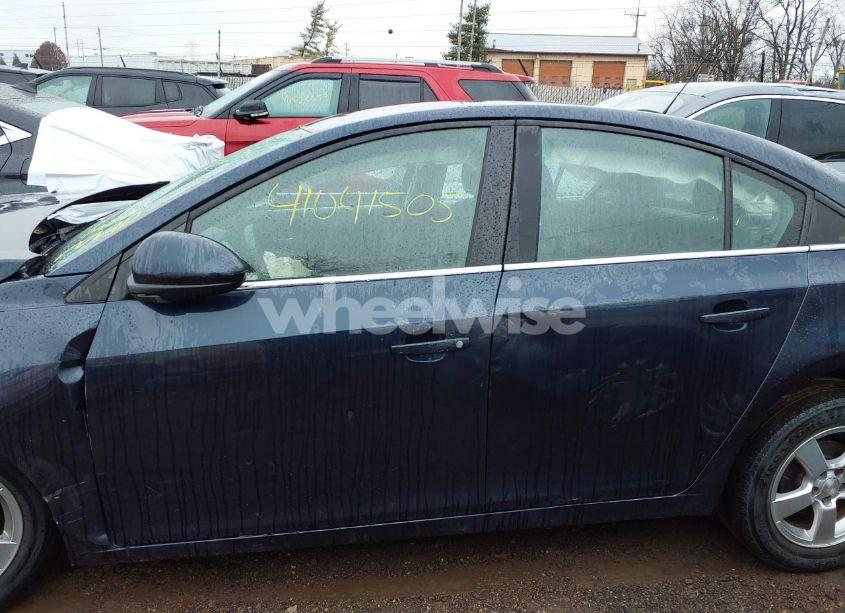 Photo 15 of 2015 Chevrolet Cruze 1LT AUTO (VIN 1G1PC5SBXF7202936)