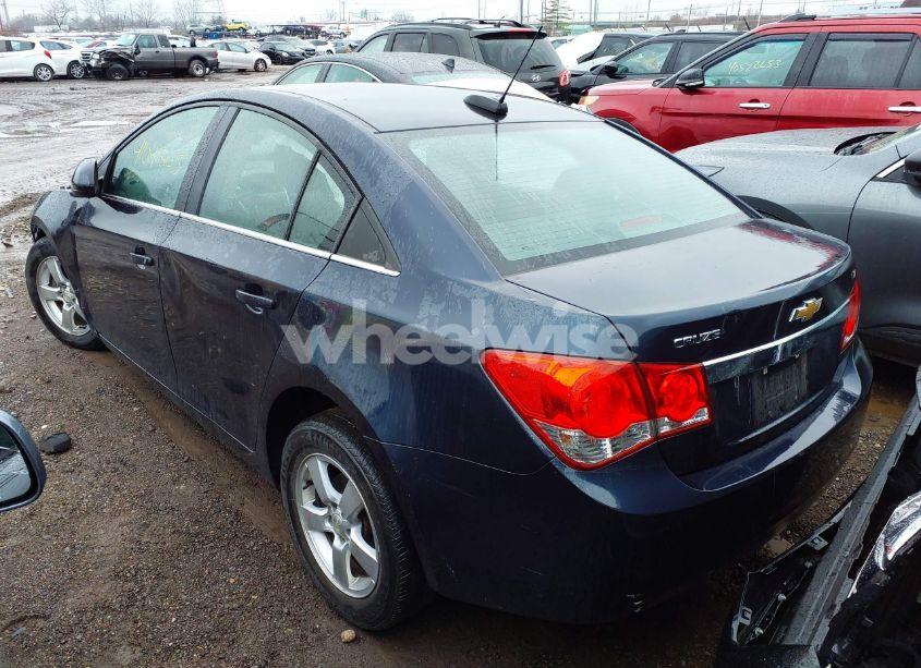 Photo 3 of 2015 Chevrolet Cruze 1LT AUTO (VIN 1G1PC5SBXF7202936)
